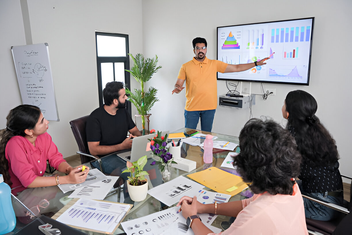 Zoho’s Powerful Tools for CRM